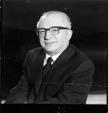 headshot of Julius Burger